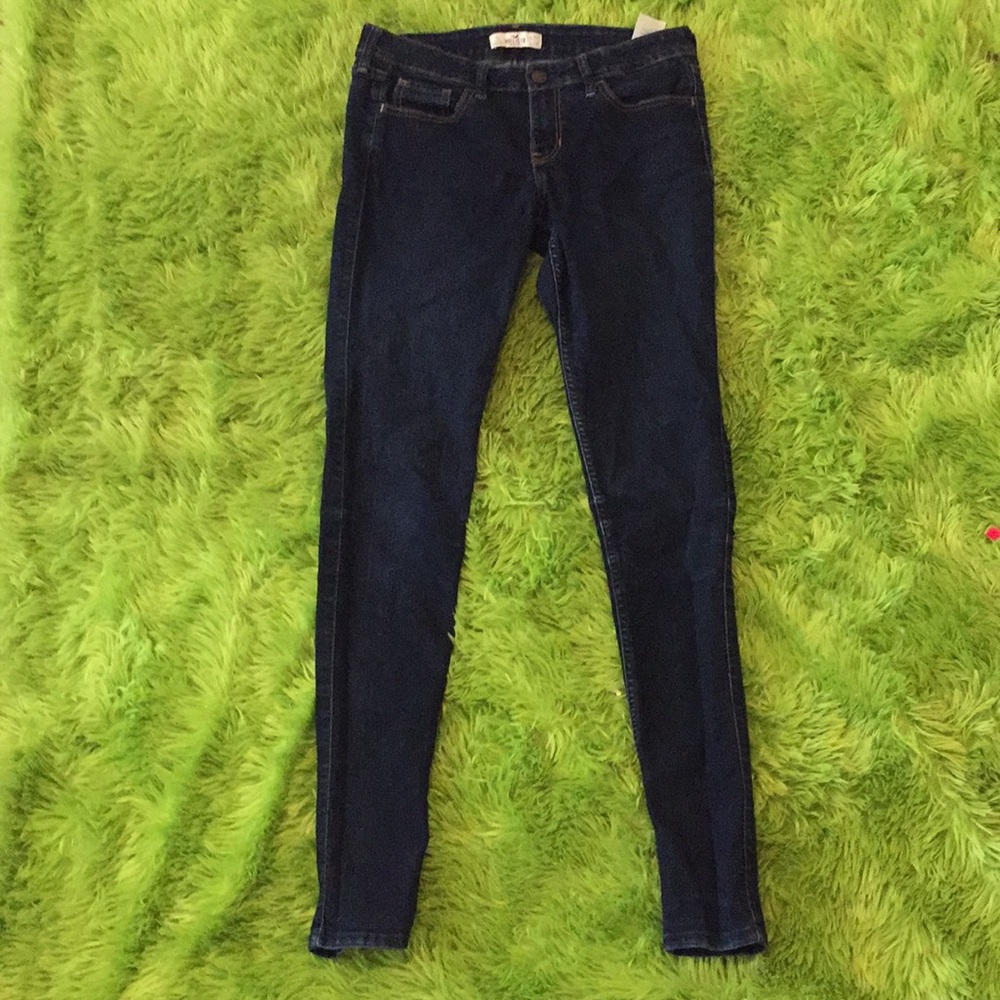 Hollister Jeans *Size 7 Long*
